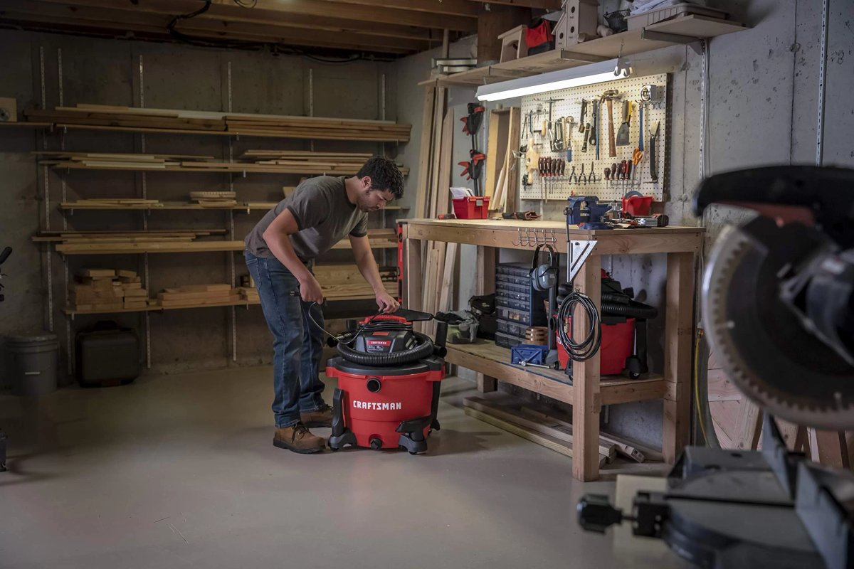 Craftsman 16 gallon wet dry shop vacuum