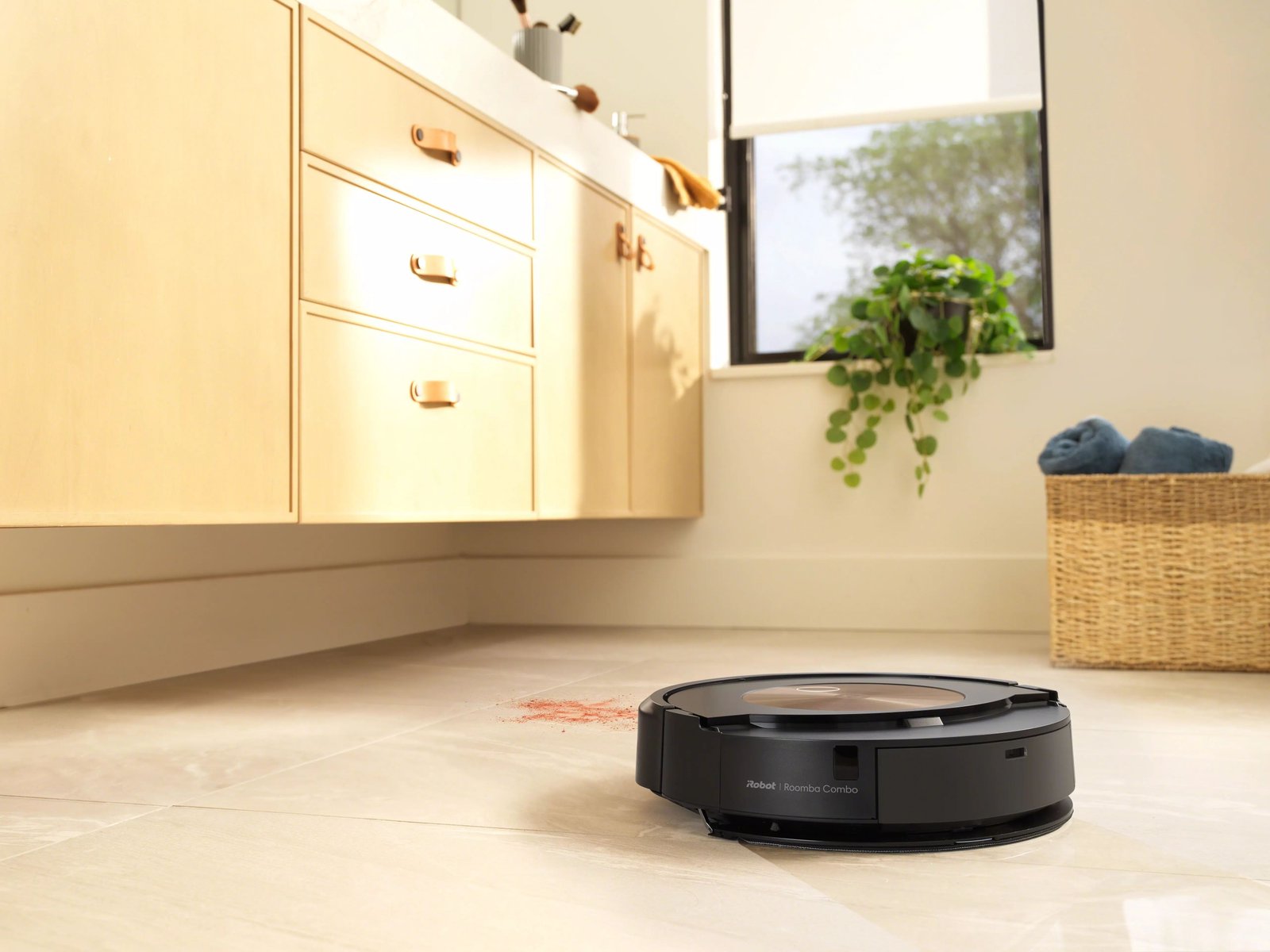 iRobot Roomba Combo j9+ mopping bathroom floor