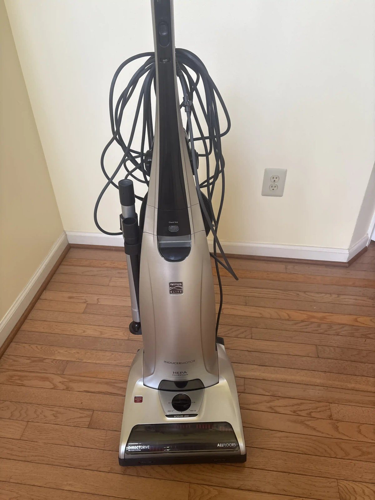 Kenmore Elite Pet Friendly Upright